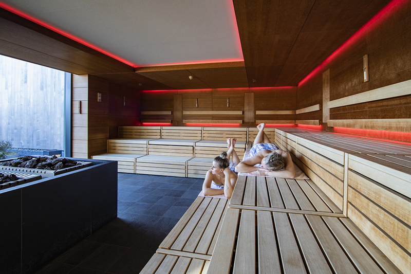 Kvinner i sauna